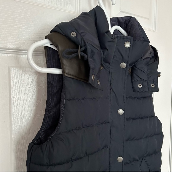LOGG Puffer Vest - Picture 6 of 9